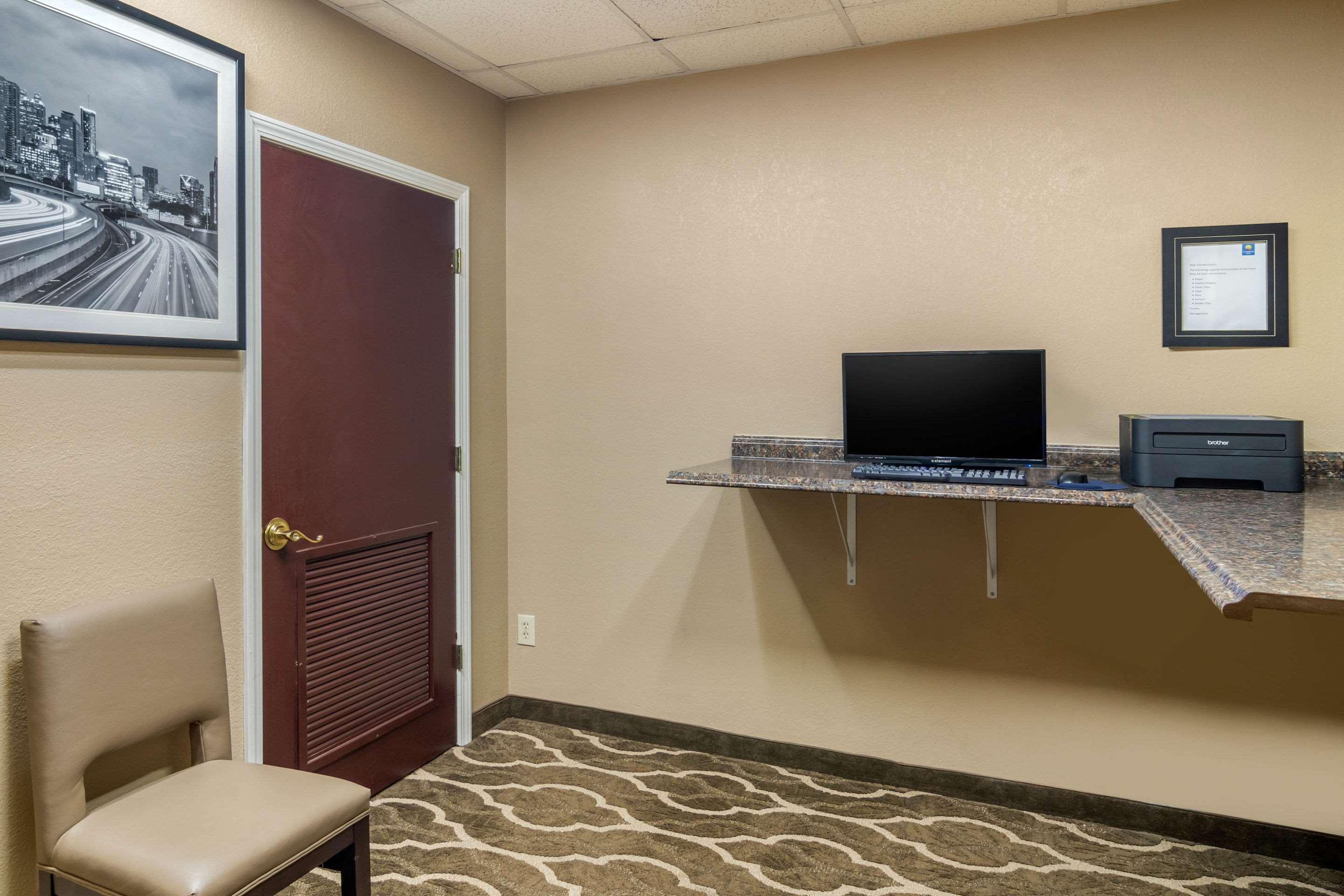 Comfort Inn & Suites Atlanta-Smyrna Extérieur photo
