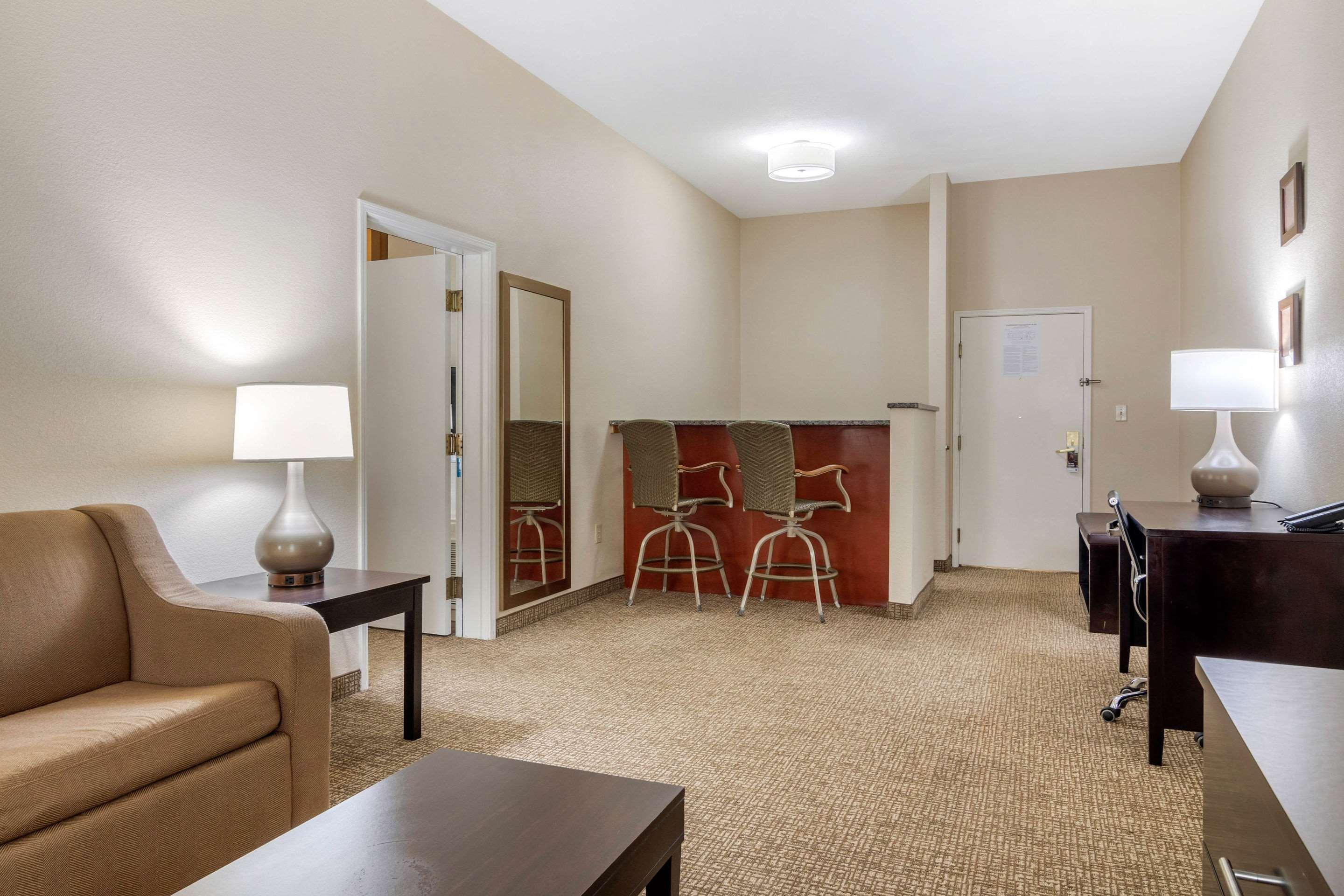 Comfort Inn & Suites Atlanta-Smyrna Extérieur photo