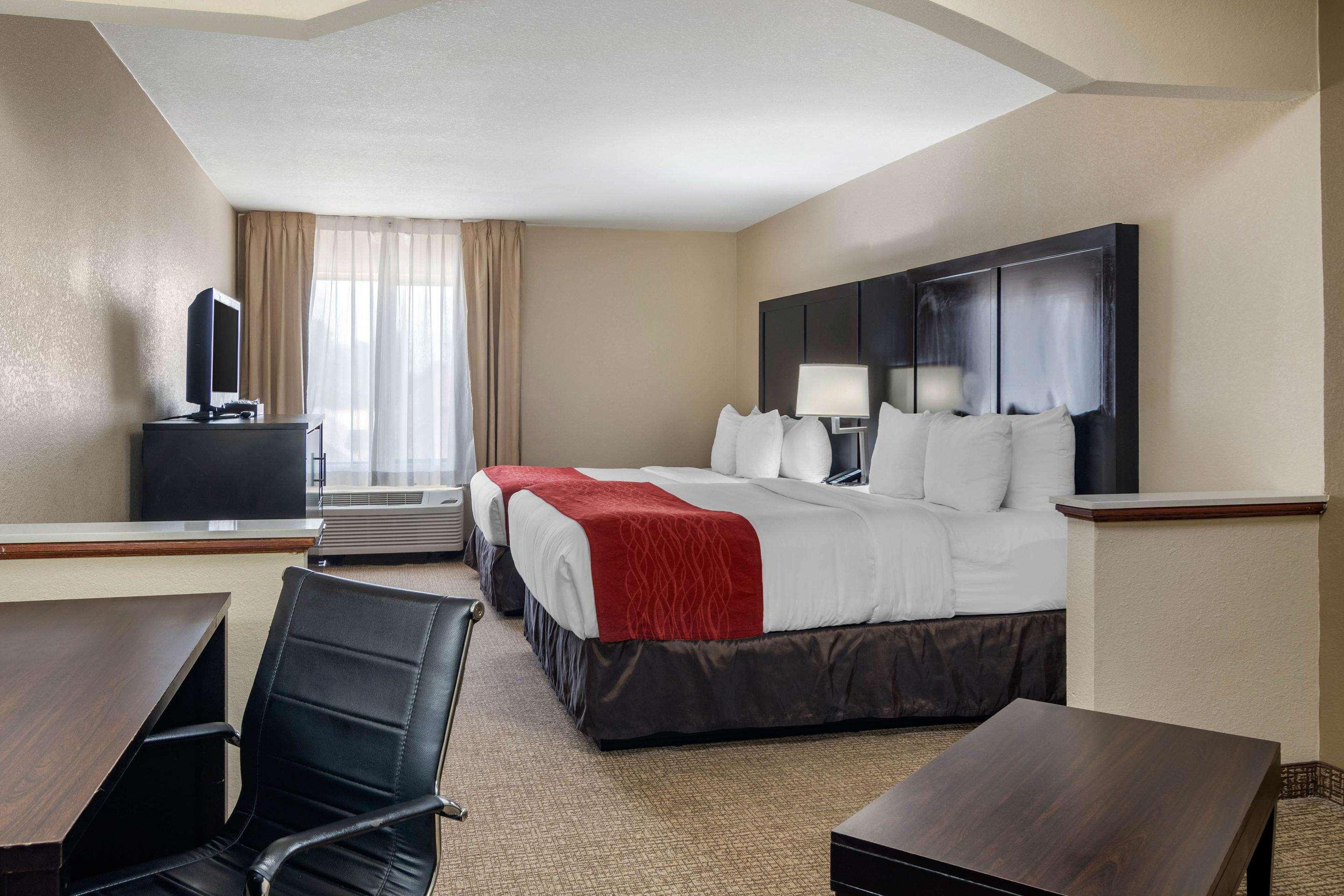 Comfort Inn & Suites Atlanta-Smyrna Extérieur photo