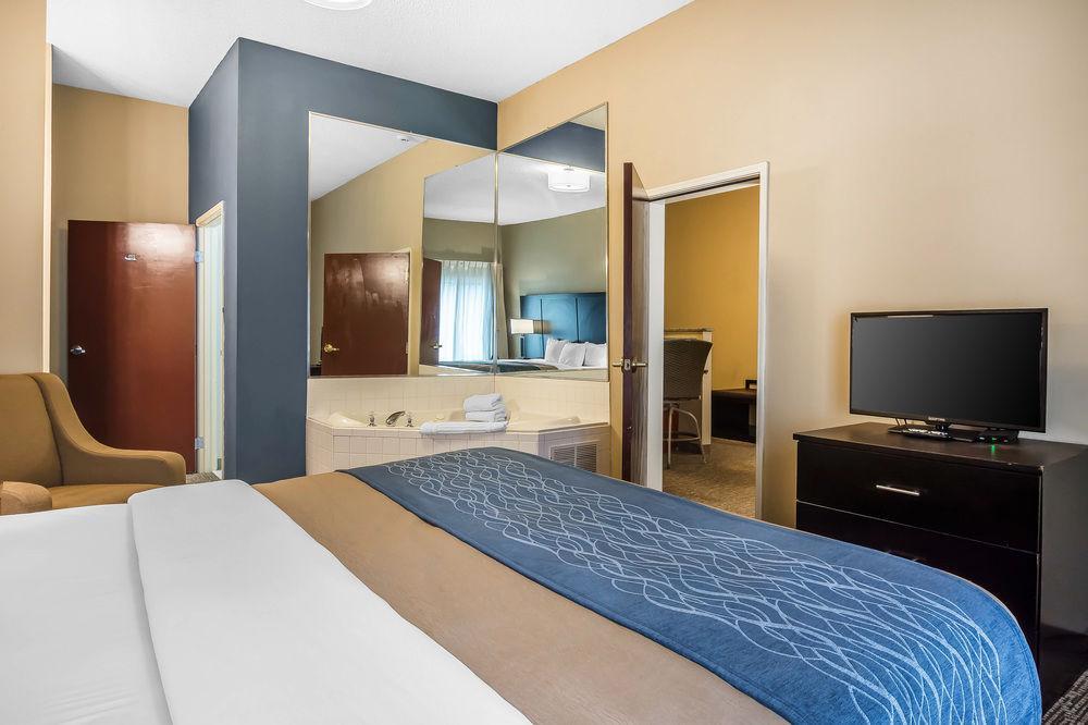 Comfort Inn & Suites Atlanta-Smyrna Extérieur photo