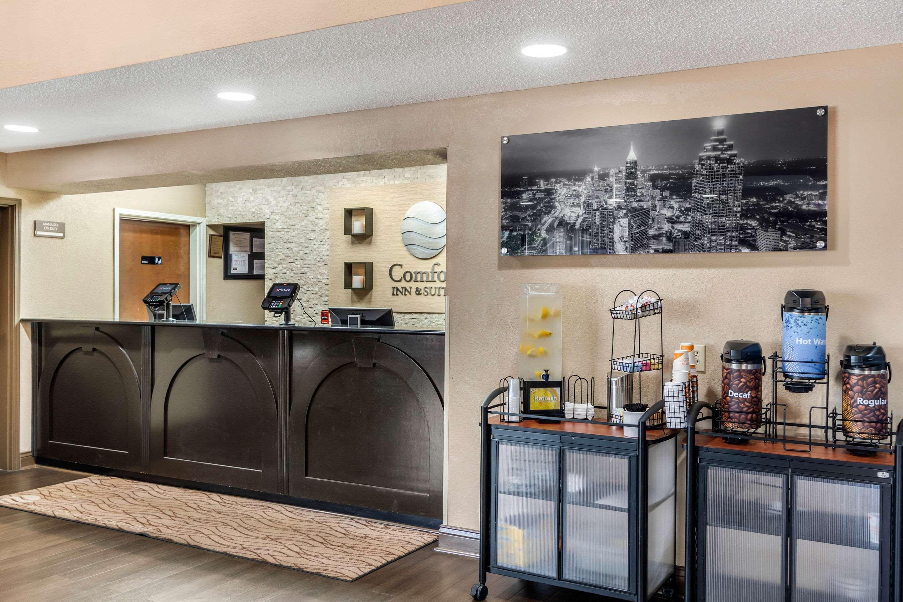 Comfort Inn & Suites Atlanta-Smyrna Extérieur photo