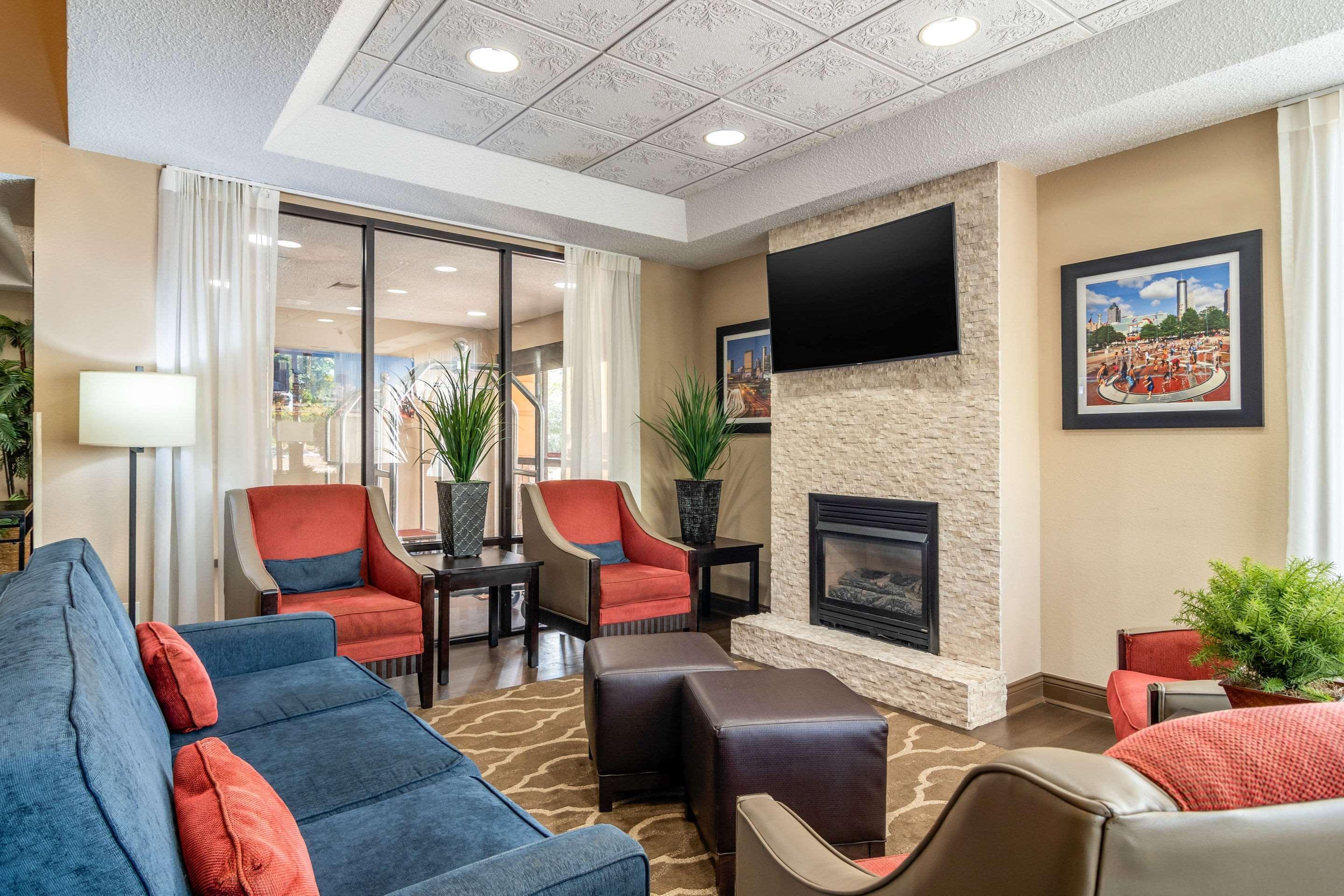 Comfort Inn & Suites Atlanta-Smyrna Extérieur photo